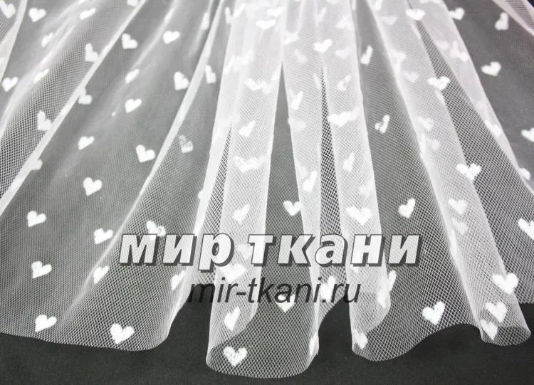 Фатин сердечки белые