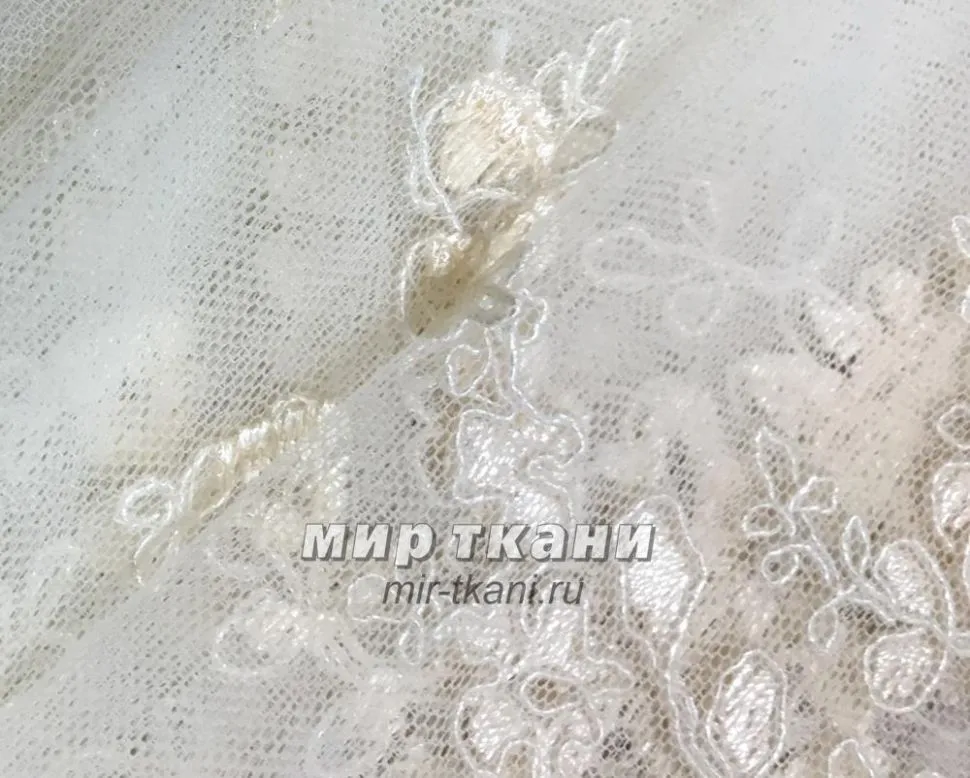 Кружево на сетке "Бэль" цвет.010 кремовый