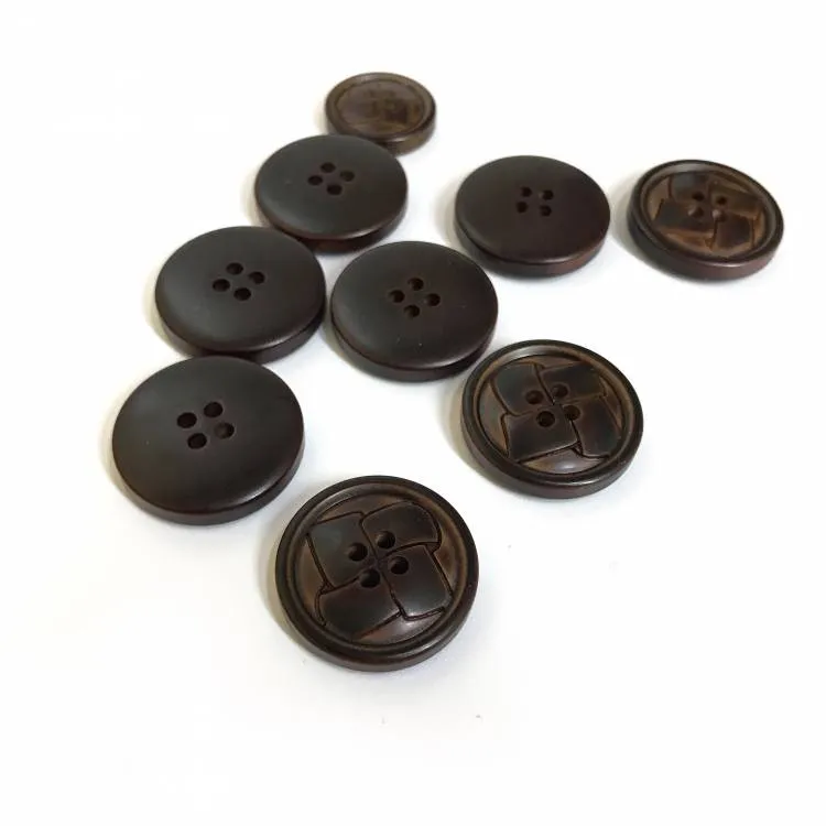 Пуговицы NE38 Brown 34L 234