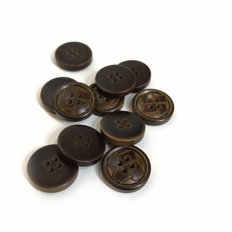 Пуговицы NE38 Brown 26L 234