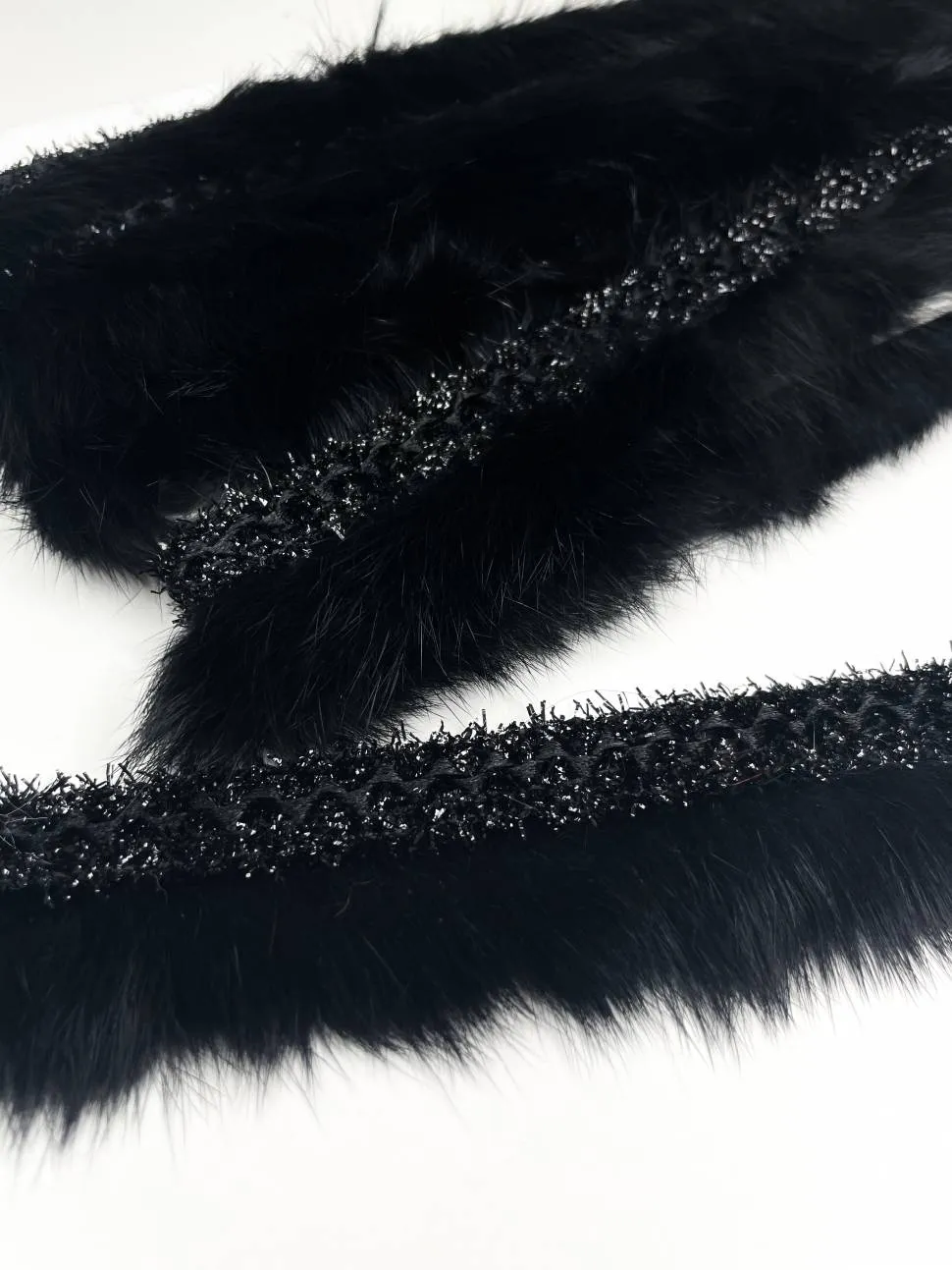 Тесьма с мехом кролика 4см черный