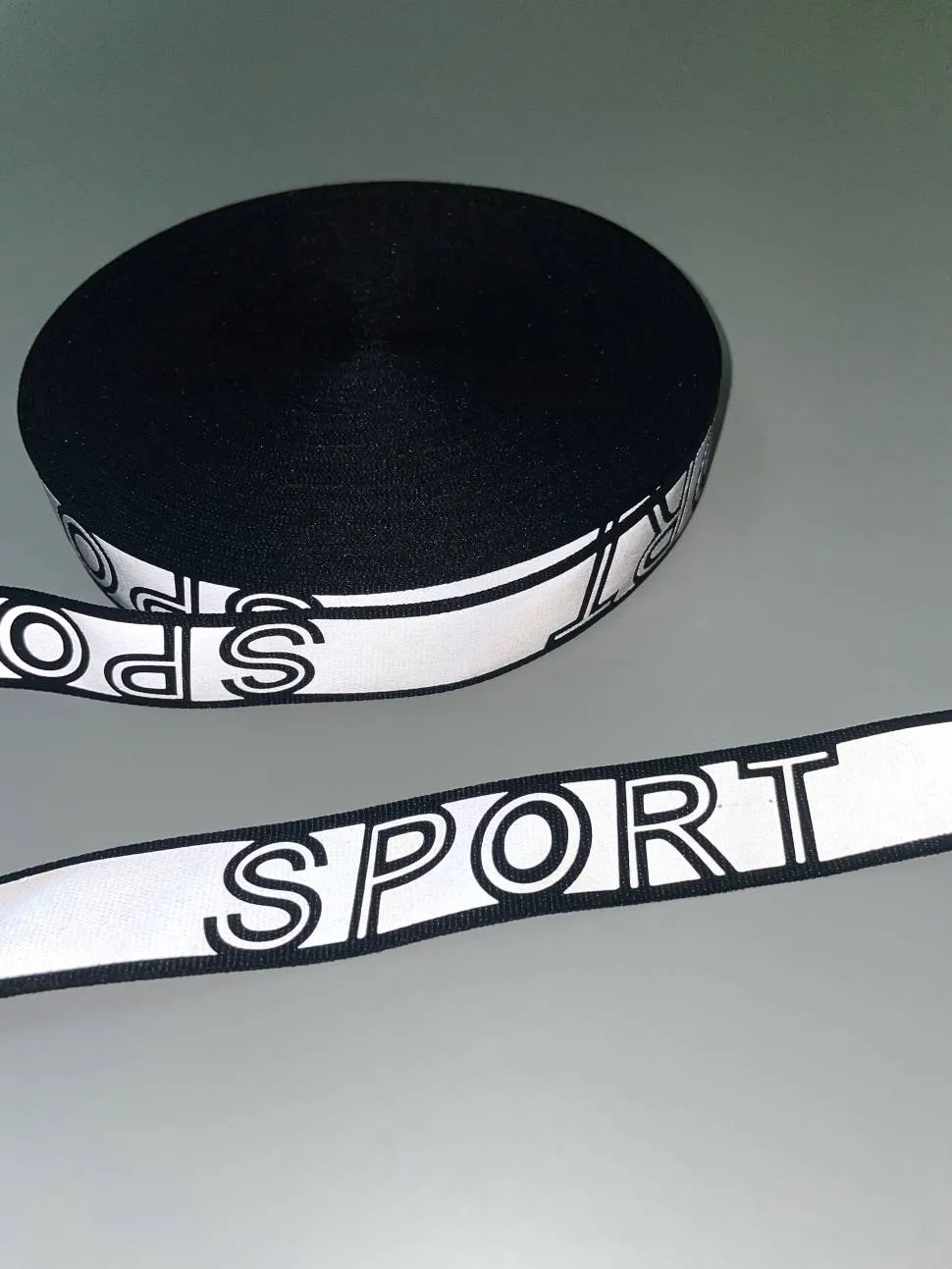 Тесьма светоотражающая 25мм*20мм черная "SPORT"