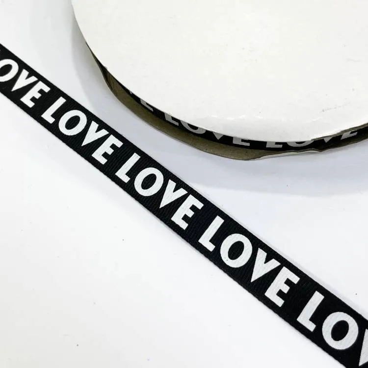 Тесьма репс.  1,4см "LOVE"