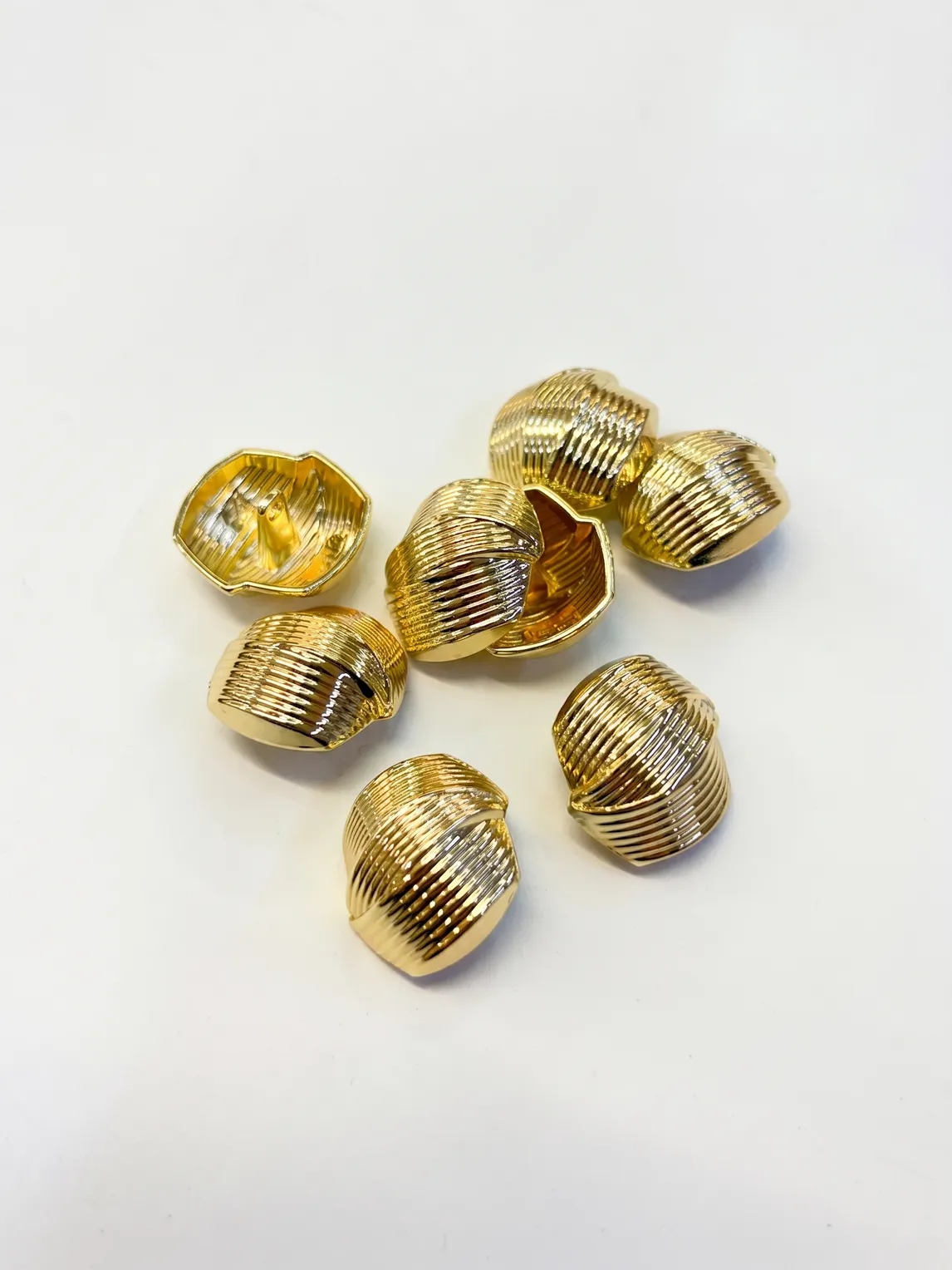 Пуговицы MP45 Gold 32L